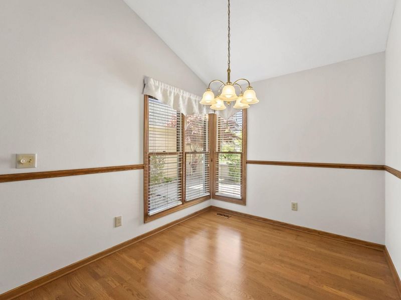 2617 Vi-Lilly Circle W, Grove City, OH 43123 Photo 11