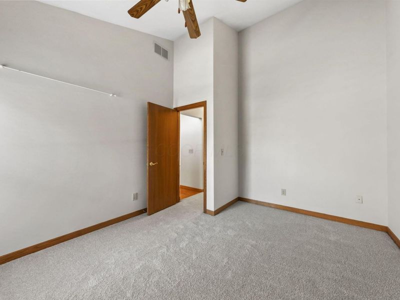 2617 Vi-Lilly Circle W, Grove City, OH 43123 Photo 20