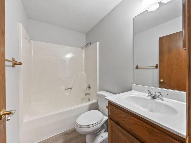 2617 Vi-Lilly Circle W, Grove City, OH 43123 Photo 21