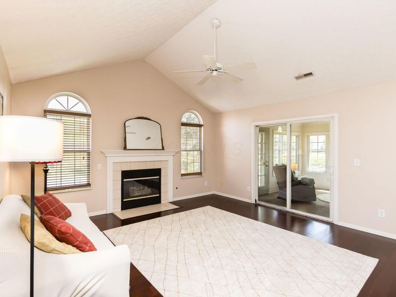 6139 Glenvillage Drive , Dublin, OH 43016 Photo 11