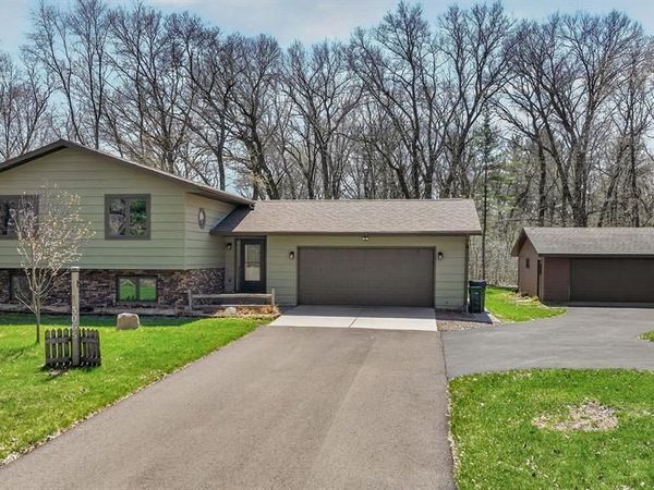 3065 Davis Drive, Eau Claire, WI 54701
