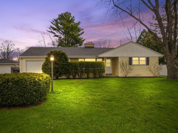 7658 N 50th STREET N, Brown Deer, WI 53223