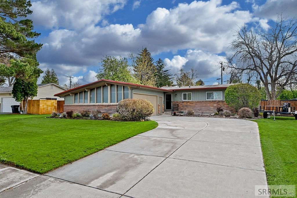 373 Dale Drive, Idaho Falls, ID 83402 Main Photo