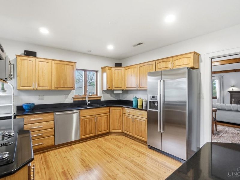 2831 Losantiville Avenue, Cincinnati, OH 45213 Photo 14