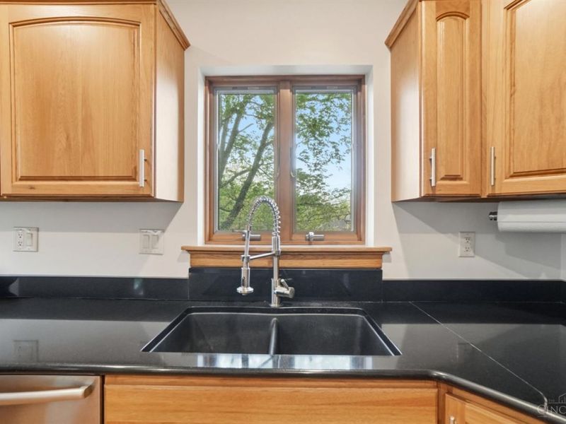 2831 Losantiville Avenue, Cincinnati, OH 45213 Photo 16