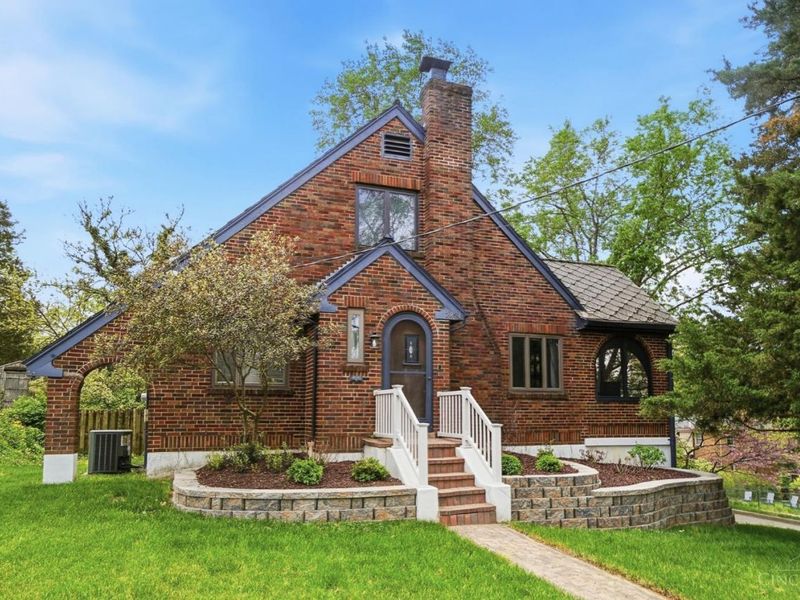 2831 Losantiville Avenue, Cincinnati, OH 45213 Photo 2