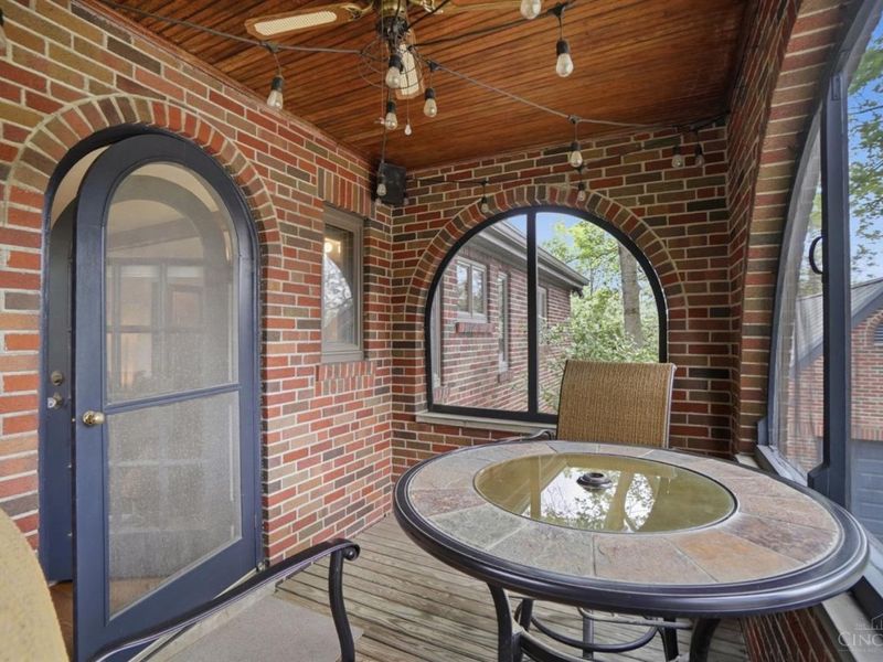 2831 Losantiville Avenue, Cincinnati, OH 45213 Photo 27