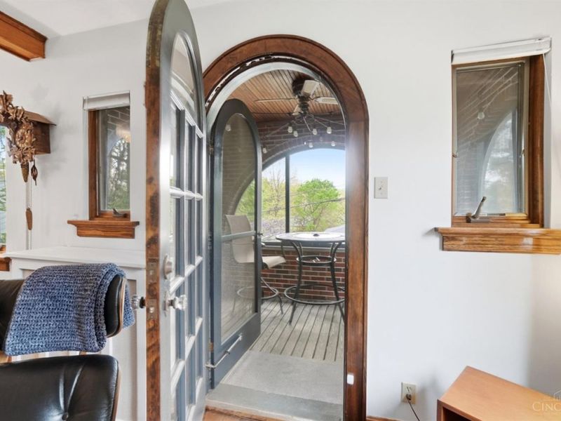 2831 Losantiville Avenue, Cincinnati, OH 45213 Photo 29