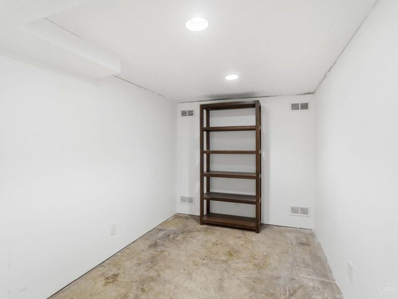 2831 Losantiville Avenue, Cincinnati, OH 45213 Photo 54