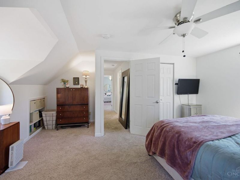 7905 Mapleleaf Drive, Madeira, OH 45243 Photo 22