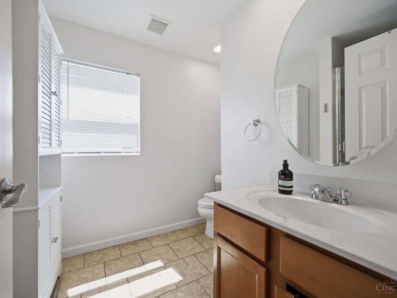 7905 Mapleleaf Drive, Madeira, OH 45243 Photo 24