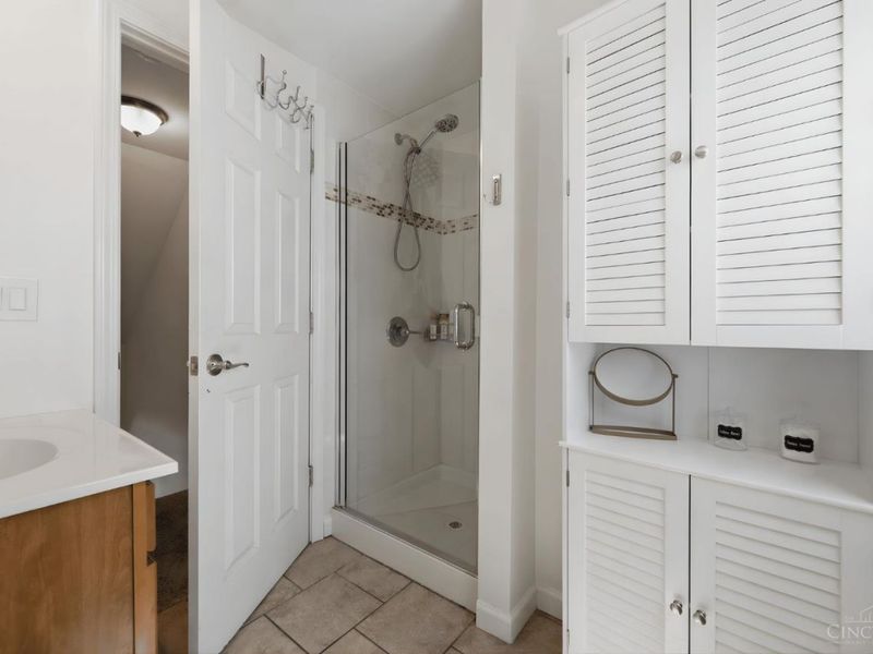 7905 Mapleleaf Drive, Madeira, OH 45243 Photo 25