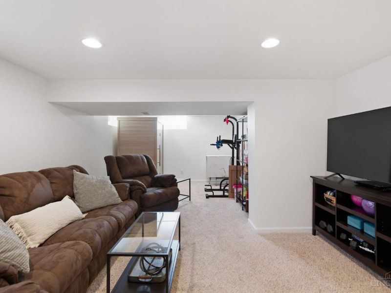 7905 Mapleleaf Drive, Madeira, OH 45243 Photo 31