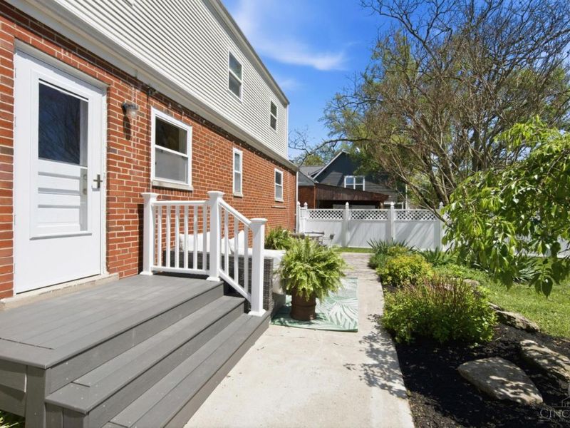 7905 Mapleleaf Drive, Madeira, OH 45243 Photo 39