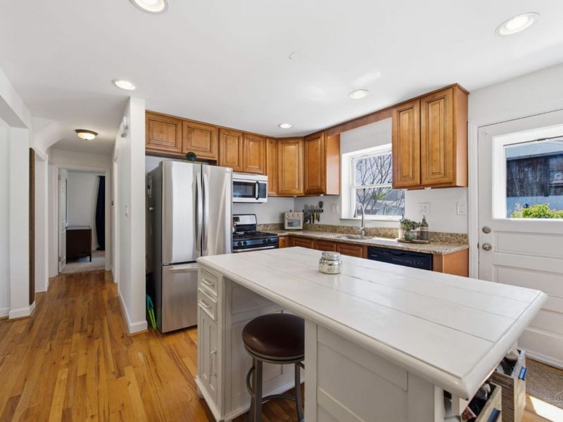 7905 Mapleleaf Drive, Madeira, OH 45243 Photo 8