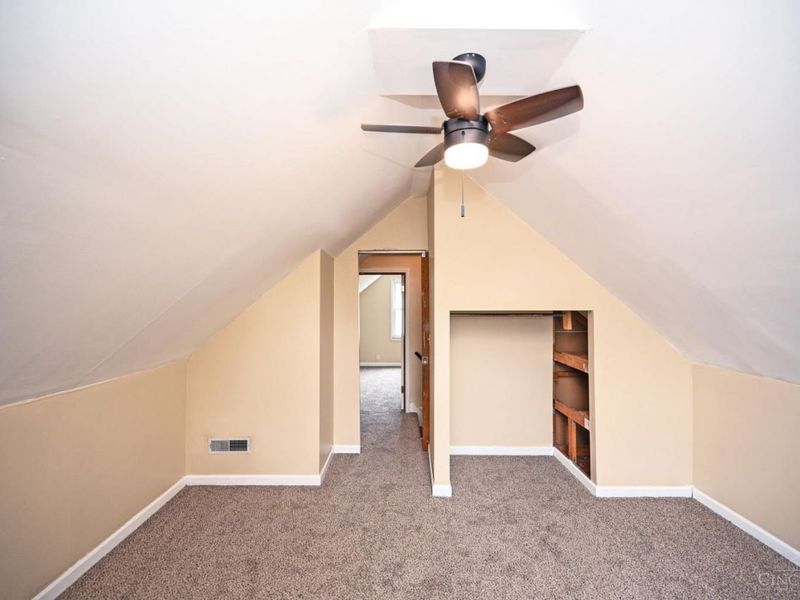 51 Gambier Circle, Greenhills, OH 45218 Photo 19