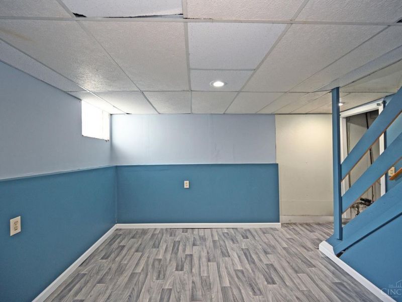 51 Gambier Circle, Greenhills, OH 45218 Photo 25