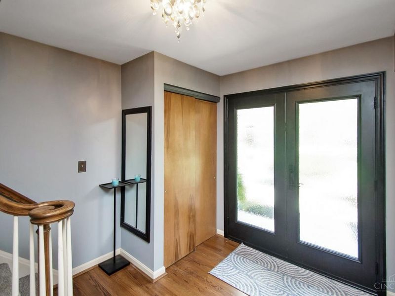 9011 Foxhunter Lane, Symmes Township, OH 45242 Photo 4