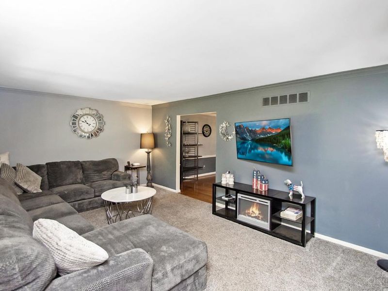 9011 Foxhunter Lane, Symmes Township, OH 45242 Photo 5