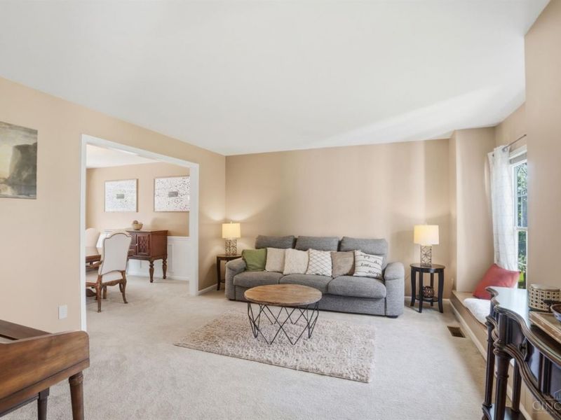 3818 Sherbrooke Drive, Evendale, OH 45241 Photo 7