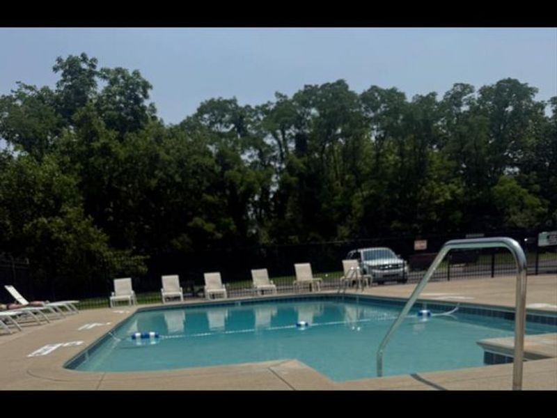 4908 Chalet Drive, Unit 405, Saint Bernard, OH 45217 Photo 21