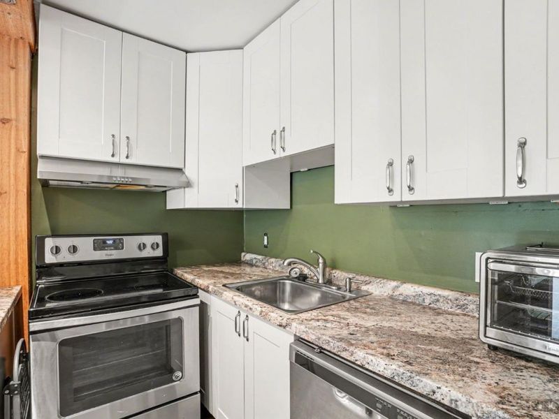 4908 Chalet Drive, Unit 405, Saint Bernard, OH 45217 Photo 8