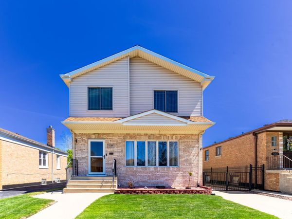 5149 S Sayre Avenue , Chicago, IL 60638
