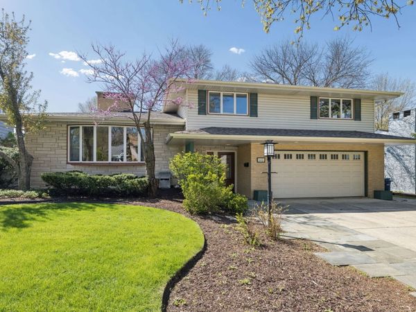 505 50th Place , Western Springs, IL 60558