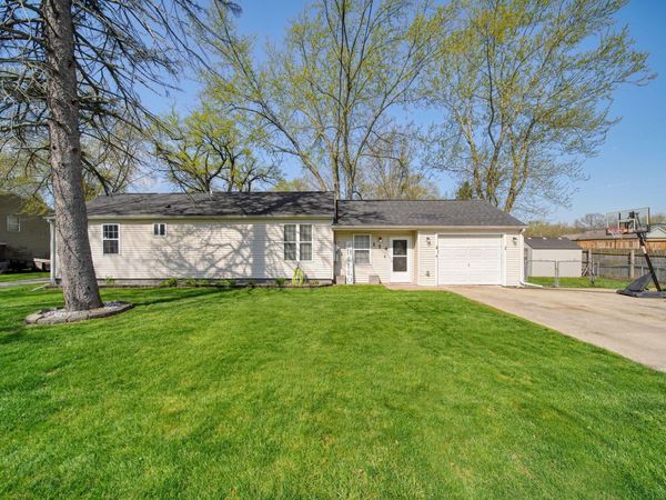 174 Long Avenue, Michigan Center, MI 49254