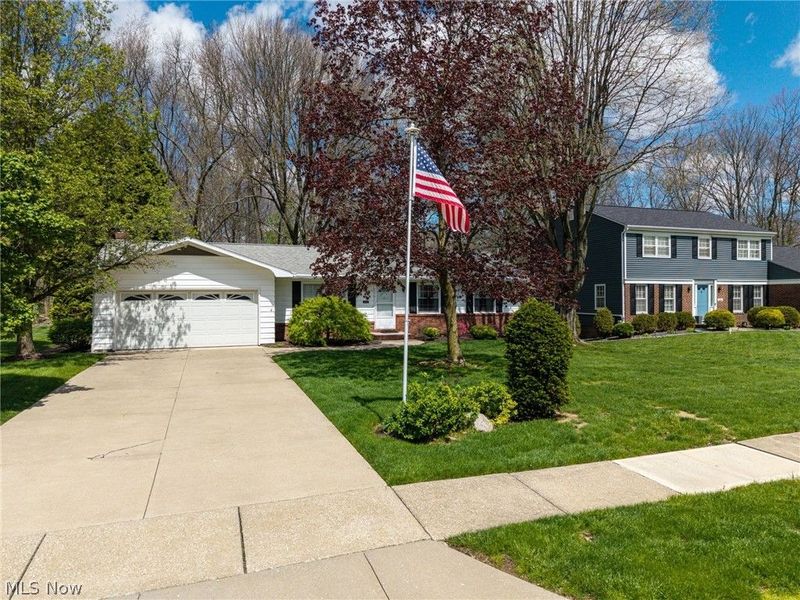 2357 Woodpark Road, Akron, OH 44333 Photo 3