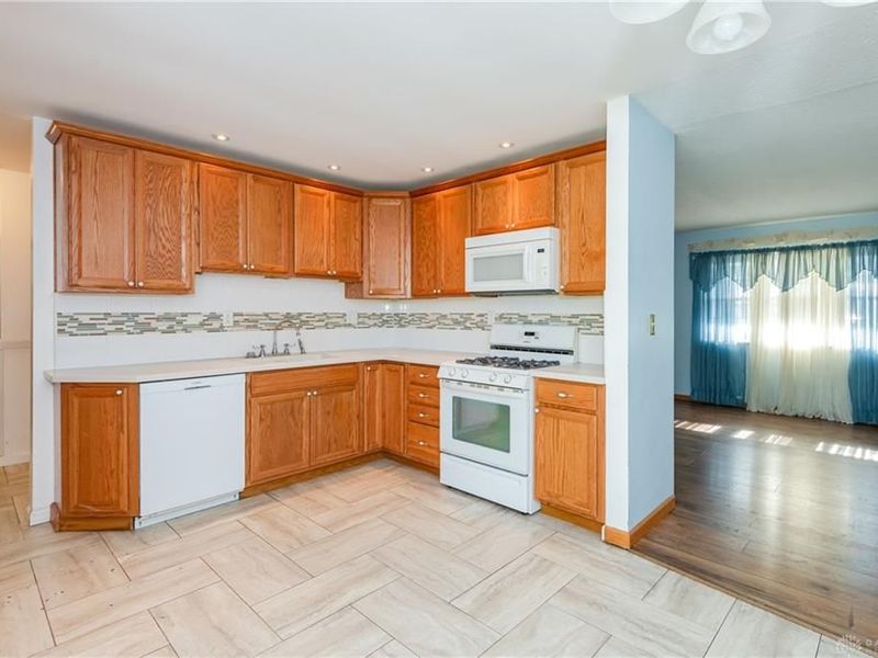 1480 Oshaughnesy Drive, Xenia, OH 45385 Photo 12