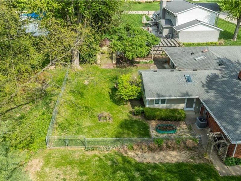 1077 Lark Lane, Xenia Township, OH 45385 Photo 4