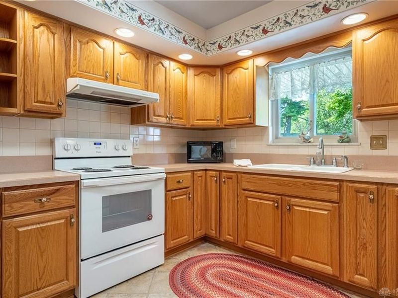 3158 Claydor Drive, Beavercreek, OH 45431 Photo 13