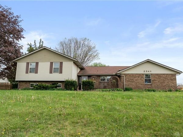 2341 Clubside Drive, Bellbrook, OH 45431
