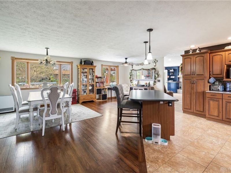 2341 Clubside Drive, Bellbrook, OH 45431 Photo 6