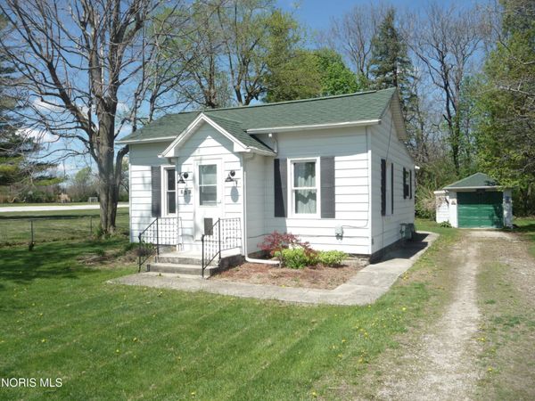 532 Krotzer Avenue , Luckey, OH 43443