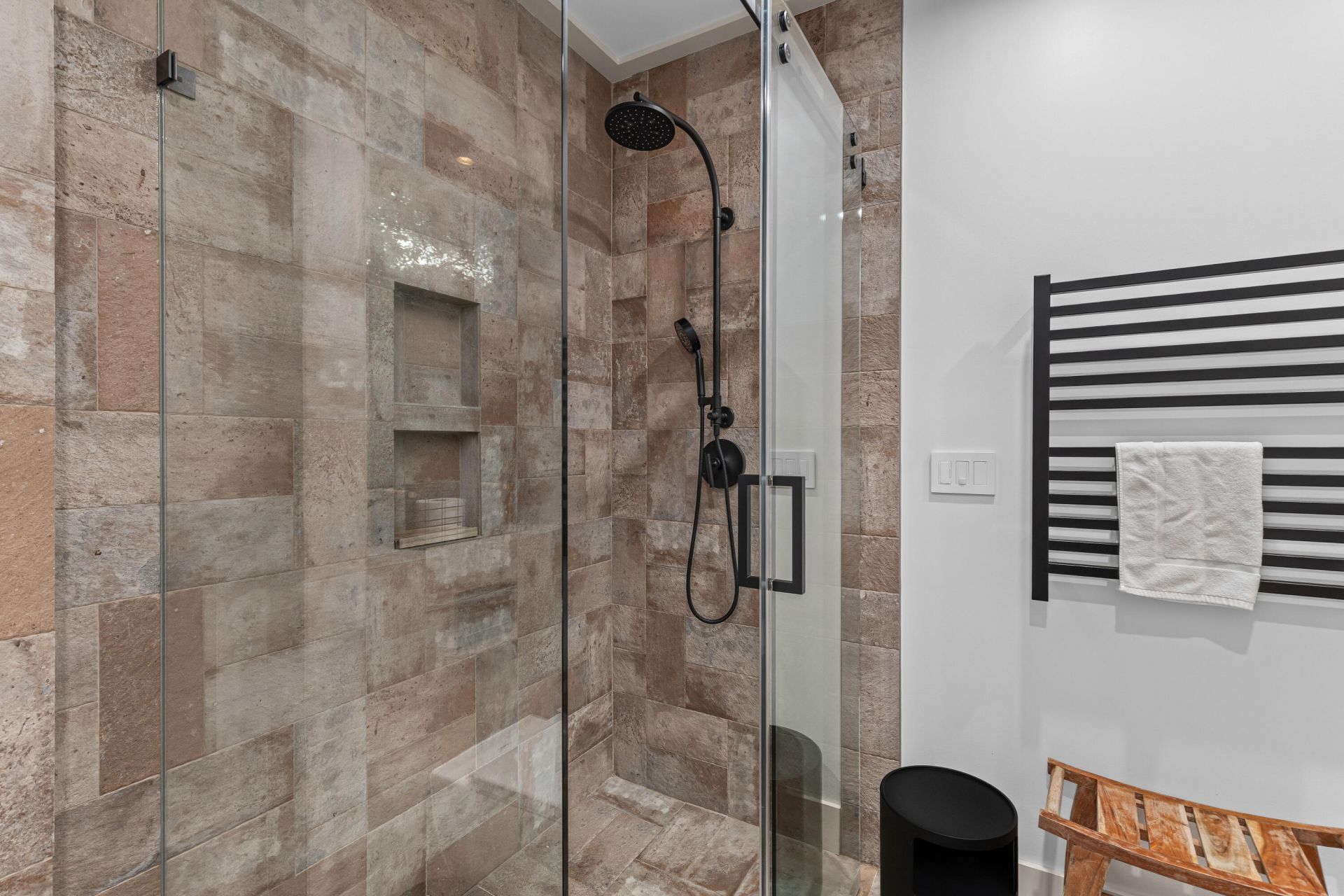 214 6th Avenue Photo 22