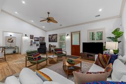 214 6th Avenue photo 4