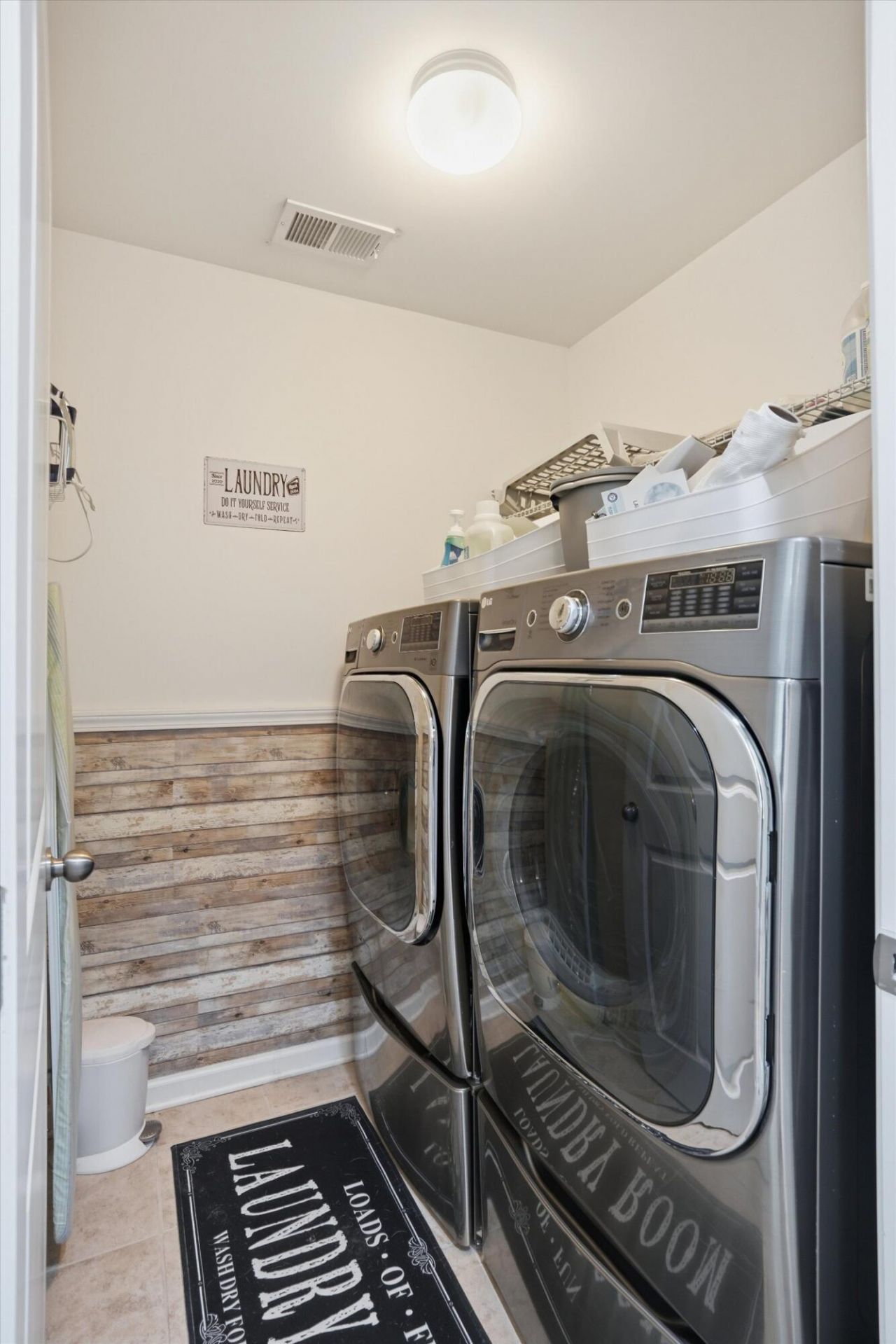 650 Silver Moss Drive Photo 21