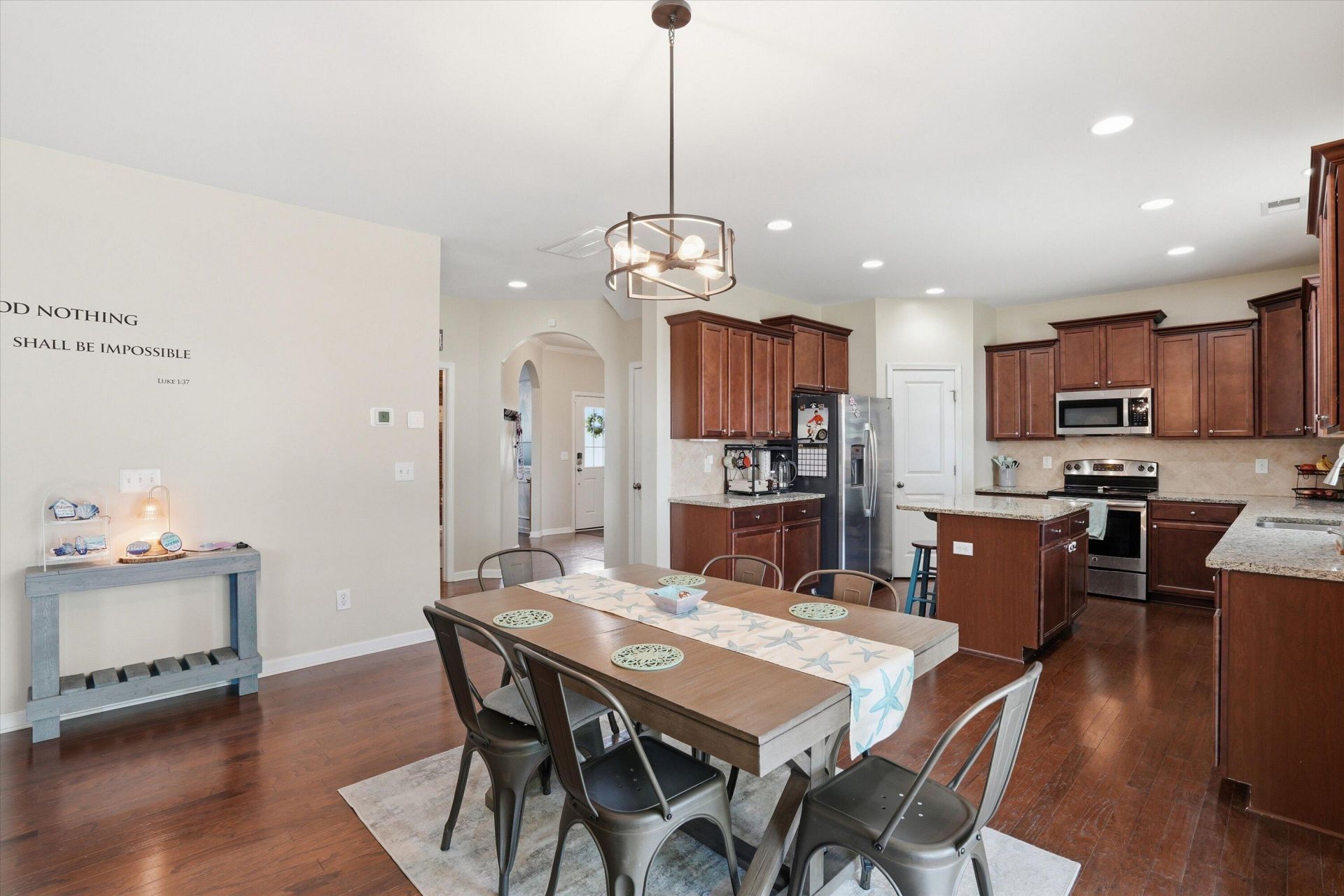 650 Silver Moss Drive Photo 6