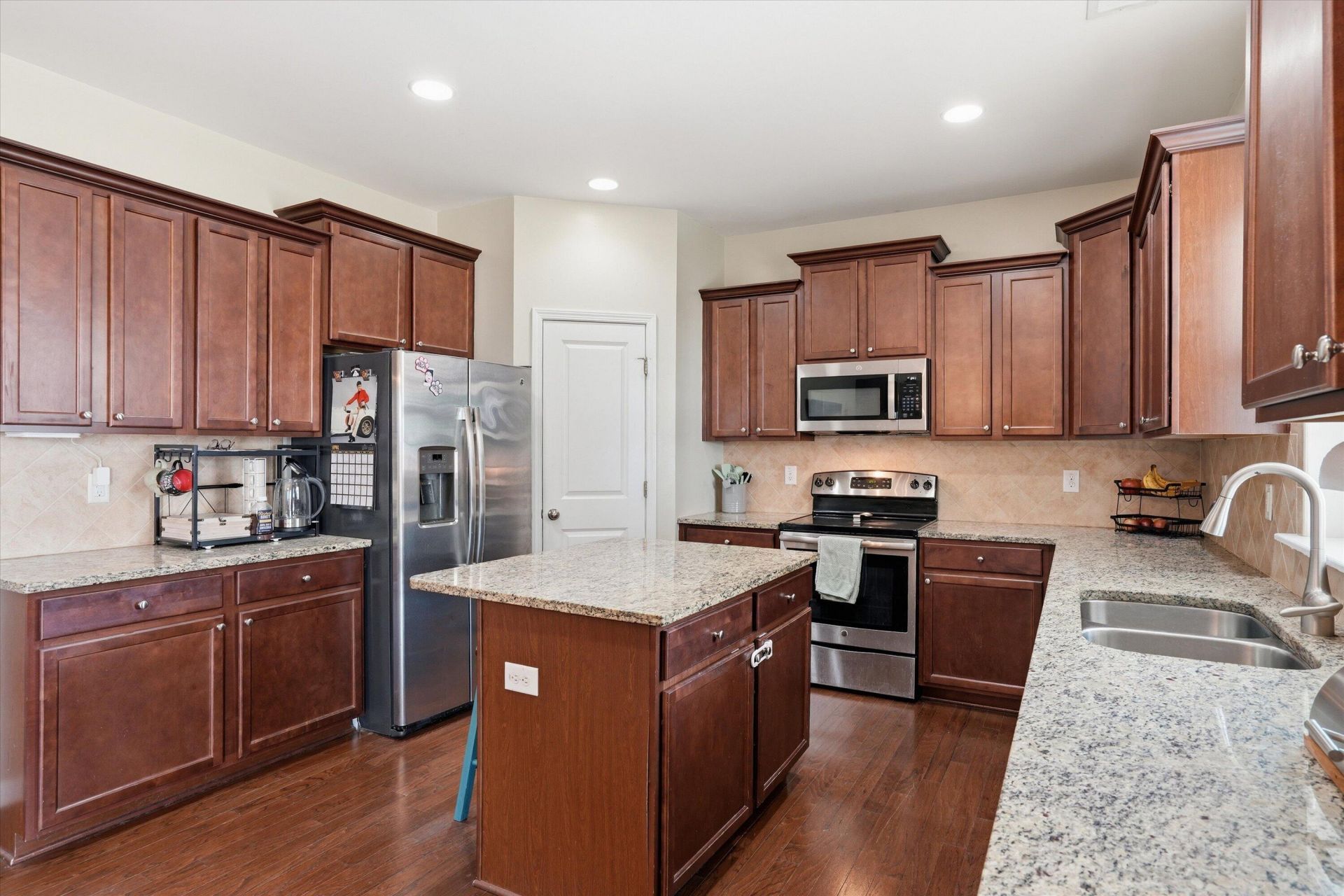 650 Silver Moss Drive Photo 8