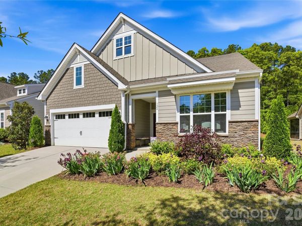 124 Van Gogh Trail, Mount Holly, NC 28120
