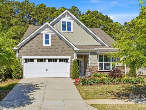 124 Van Gogh Trail, Mount Holly, NC 28120