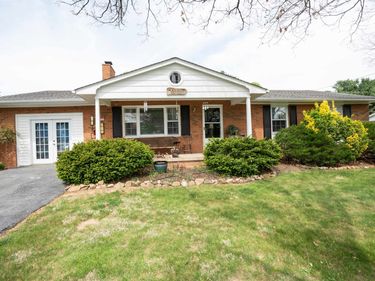 9839 MASSANUTTEN AVE, NEW MARKET, VA 22844