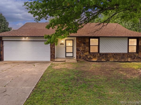 2837 W 113th Street , Jenks, OK 74037