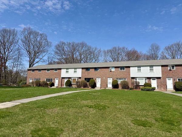 88 Oakridge, Unit 88, Londonderry, NH 03053