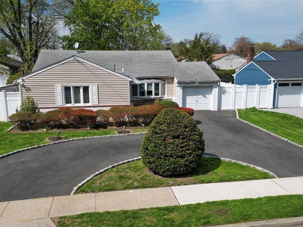 1522 Rica Place, Valley Stream, NY 11580