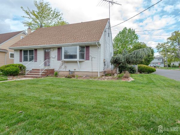 32 Lincoln Avenue , Colonia, NJ 07067