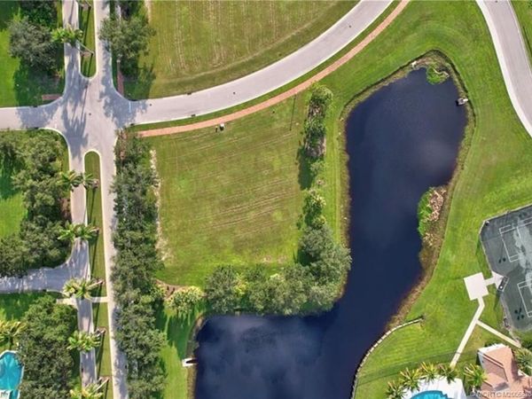 106 SE Via Lago Garda , Port St Lucie, FL 34952