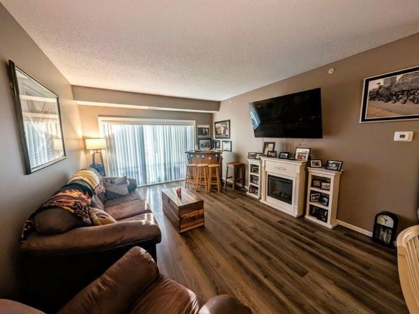 2231 Penn Place, Unit 316, North Saint Paul, MN 55109